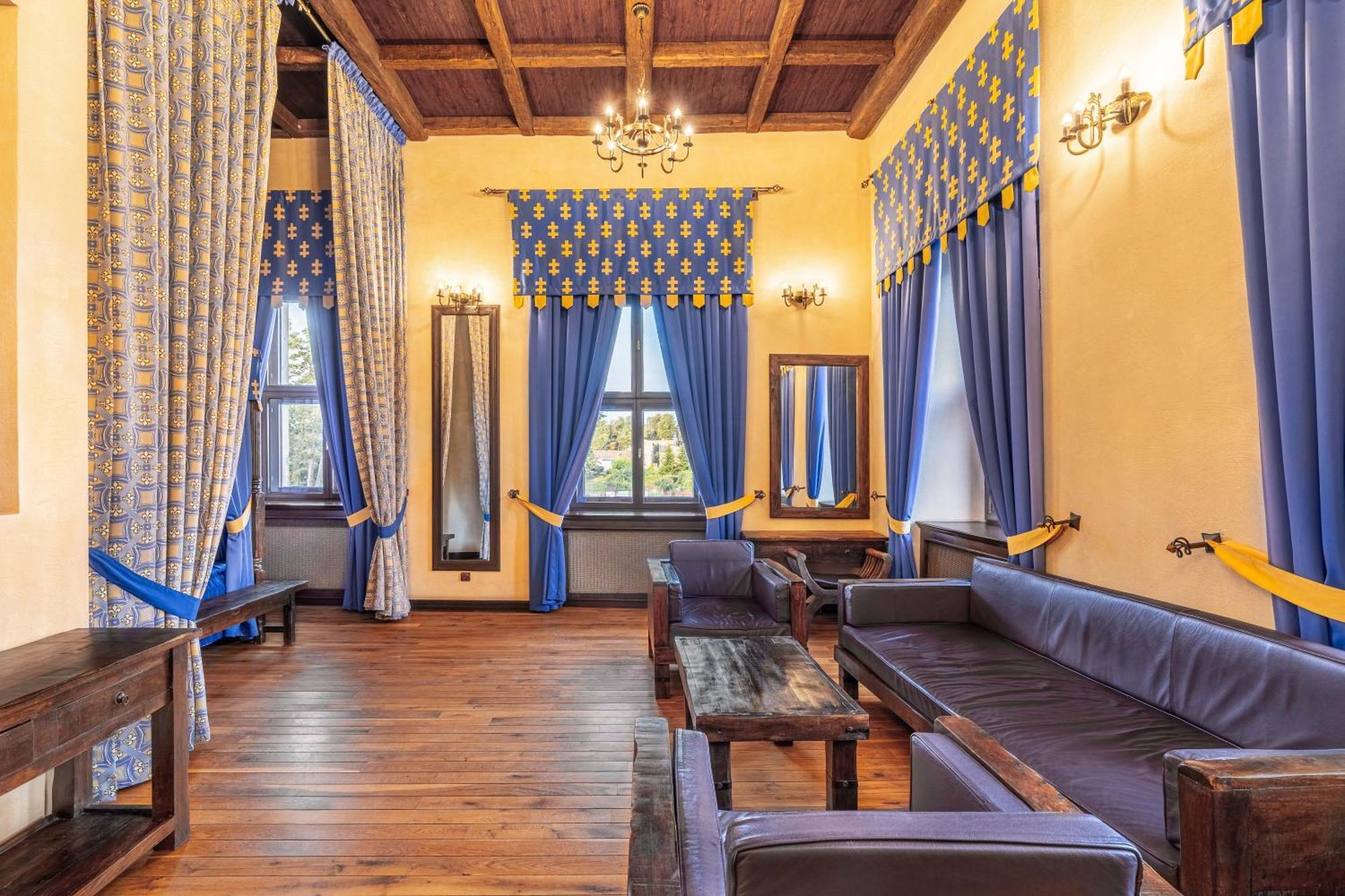 Zamek Uniejow Aparthotel Εξωτερικό φωτογραφία
