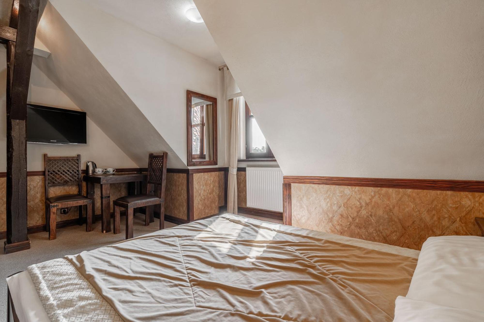 Zamek Uniejow Aparthotel Εξωτερικό φωτογραφία